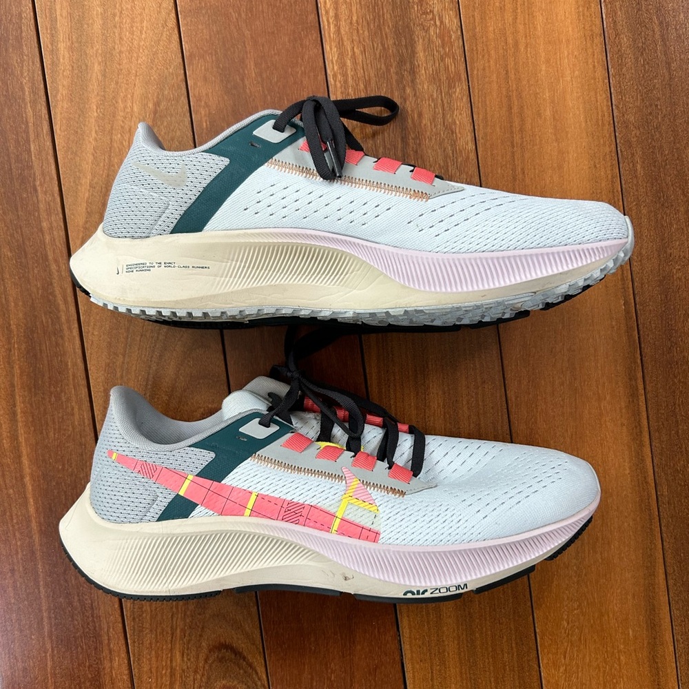 Women’s Nike Air Zoom Pegasus 38 Shoes
